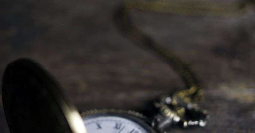 Heirlooms - Round Silver-colored Pocket Watch